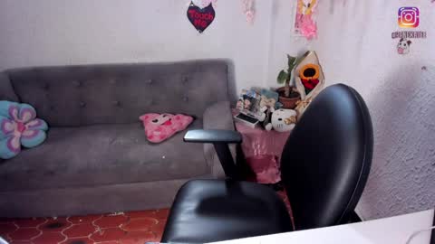 Emily online show from April 2026 08:06:01 PM