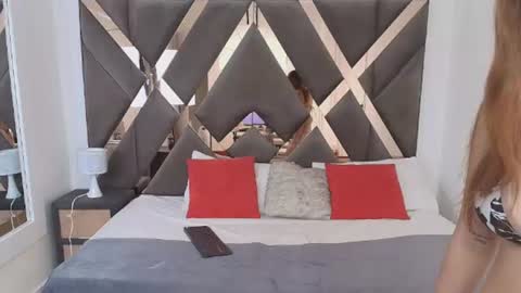 emilygracce online show from June 2026 01:21:02 PM