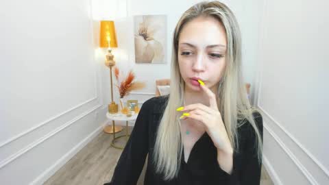 Emily online show from April 2026 07:47:02 PM