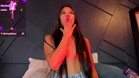 Emily online show from January 2025 09:40:02 AM