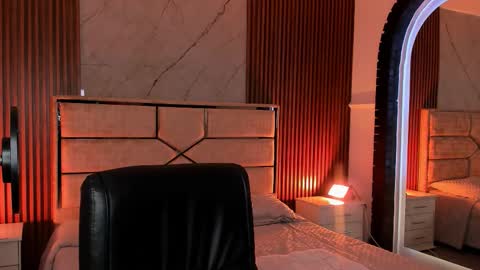 Emily Hendrix online show from January 2026 07:59:02 PM