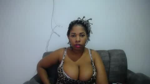 Snapshot of emilyhines__ chatting on May 2026 07:08:01 PM Emilyhines online show from May 2026 07:08:01 PM