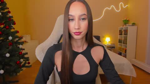 Alina online show from January 2025 06:28:01 PM