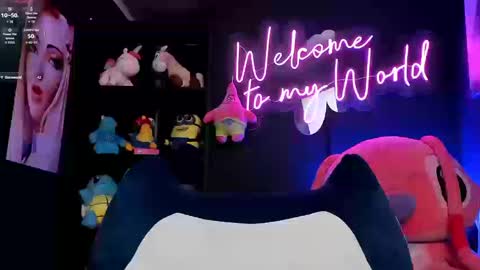 Emily Jhonson online show from March 2026 05:52:01 PM