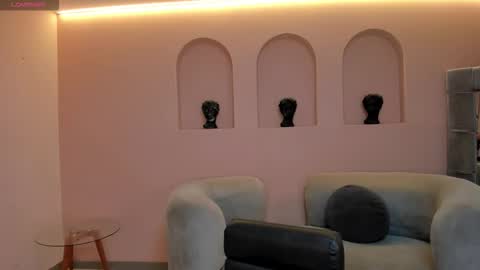 Emily online show from October 2025 03:53:02 AM