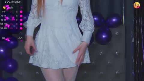 Snapshot of emilykents chatting on November 2025 02:03:01 AM EmilyKents online show from November 2025 02:03:01 AM