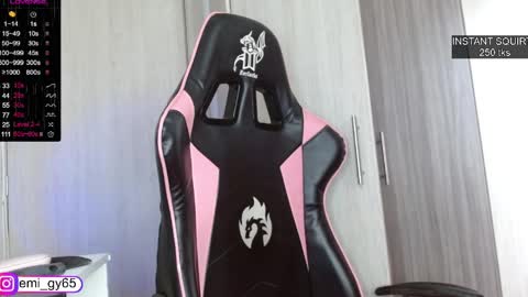 Emilyn online show from April 2026 04:12:02 PM