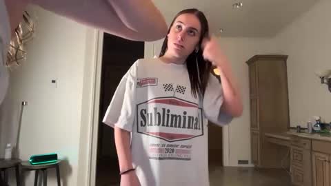 Snapshot of emilyparkerrr chatting on February 2026 10:36:02 AM emilyparkerrr online show from February 2026 10:36:02 AM