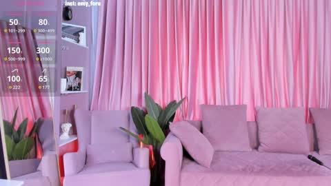 Snapshot of emilyrighter chatting on December 2024 10:44:02 AM Hey i am Emily am - pm online show from December 2024 10:44:02 AM