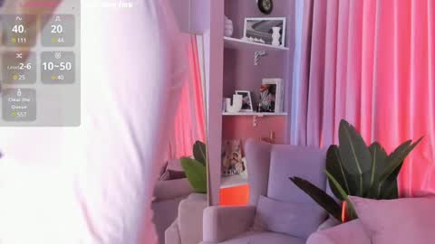 Snapshot of emilyrighter chatting on December 2024 11:40:02 AM Hey i am Emily am - pm online show from December 2024 11:40:02 AM