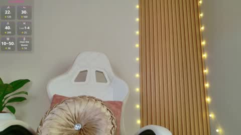 Snapshot of emilyrive chatting on November 2025 09:51:02 AM Emily online show from November 2025 09:51:02 AM