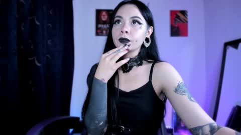 Snapshot of emilyrymer chatting on October 2025 06:53:01 PM Emily Support me to have 100 likes plx online show from October 2025 06:53:01 PM