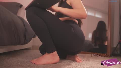 Emy  online show from February 2026 02:05:01 PM