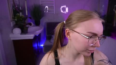 Snapshot of emilysunshines chatting on May 2026 12:54:01 PM MY NAME IS Emily WELCOME EVERYONE I WILL BE HAPPY TO GIVE YOU WHAT YOU HAVE DREAMED OF FOR SO LONG online show from May 2026 12:54:01 PM