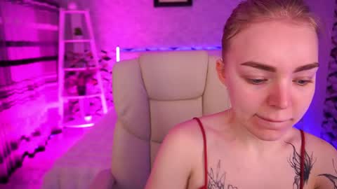 Snapshot of emilysunshines chatting on May 2026 06:08:02 AM MY NAME IS Emily WELCOME EVERYONE I WILL BE HAPPY TO GIVE YOU WHAT YOU HAVE DREAMED OF FOR SO LONG online show from May 2026 06:08:02 AM