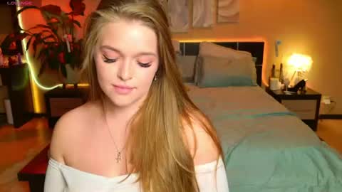 Snapshot of emilywhisperawesome chatting on August 2026 08:52:02 PM emilywhisperawesome online show from August 2026 08:52:02 PM