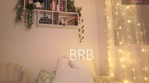 Snapshot of emilyxrose_ chatting on December 2024 10:01:02 PM IG thickemmsss online show from December 2024 10:01:02 PM