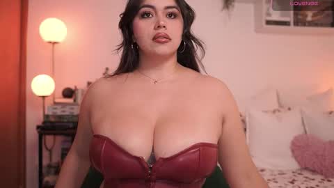 Snapshot of emilyxrose_ chatting on September 2025 04:56:01 PM IG thickemmsss online show from September 2025 04:56:01 PM
