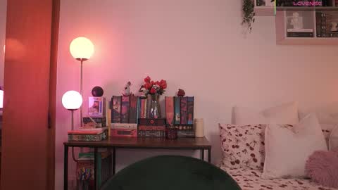 Snapshot of emilyxrose_ chatting on December 2025 08:16:02 PM IG thickemmsss online show from December 2025 08:16:02 PM