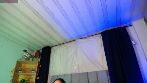 Emily  online show from December 2025 03:15:01 AM