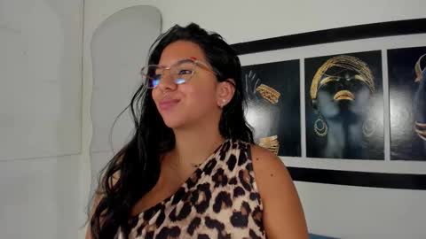emilyy_cooperr online show from January 2026 01:59:02 PM