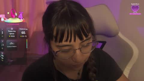 emma online show from November 2025 08:02:01 PM