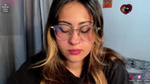 Emma Is here online show from October 2025 10:49:02 PM