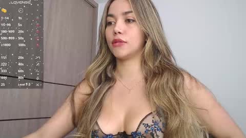 Rocio online show from December 2024 01:40:01 PM