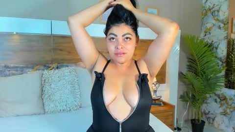 Snapshot of emma_bakker_ chatting on February 2025 12:13:02 PM Emma online show from February 2025 12:13:02 PM