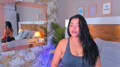 Emma  online show from February 2026 07:34:01 AM