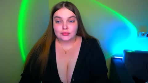 Snapshot of emma_dorn chatting on September 2025 07:05:01 PM Eva online show from September 2025 07:05:01 PM