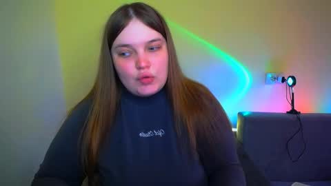 Snapshot of emma_dorn chatting on October 2025 09:06:02 AM Eva online show from October 2025 09:06:02 AM