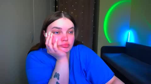 Snapshot of emma_dorn chatting on October 2025 11:42:02 AM Eva online show from October 2025 11:42:02 AM