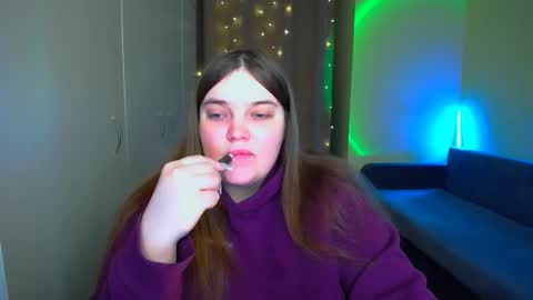 Snapshot of emma_dorn chatting on November 2025 10:59:01 AM Eva online show from November 2025 10:59:01 AM