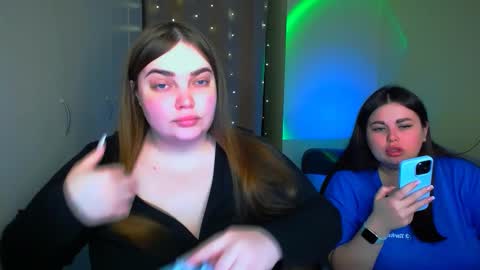 Snapshot of emma_dorn chatting on November 2025 07:22:01 AM Eva online show from November 2025 07:22:01 AM