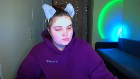 Snapshot of emma_dorn chatting on December 2025 12:32:02 PM Eva online show from December 2025 12:32:02 PM