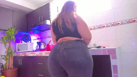 Snapshot of emma_eva1 chatting on July 2026 01:59:02 PM Emma online show from July 2026 01:59:02 PM