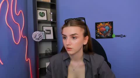 Emma online show from April 2026 11:06:01 AM