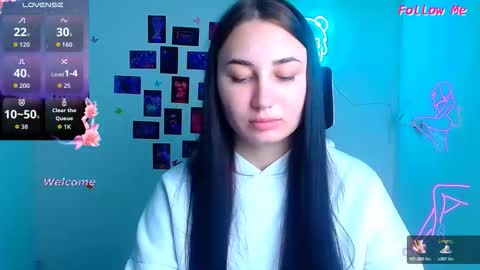 Emma online show from November 2025 12:05:02 PM