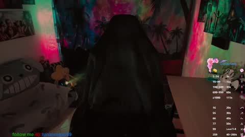 Snapshot of emma_luna059 chatting on October 2025 09:08:02 PM LUNA online show from October 2025 09:08:02 PM