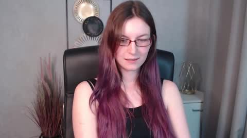 emma online show from December 2024 03:58:01 PM