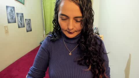 Snapshot of emma_luxy chatting on December 2024 05:53:01 AM emma luxy online show from December 2024 05:53:01 AM