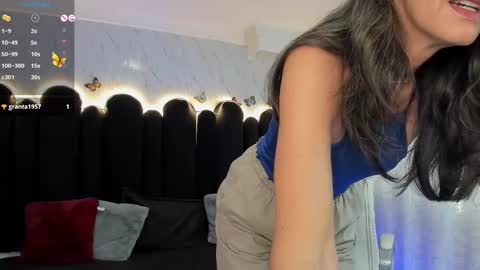 Emma  online show from September 2025 12:16:01 PM