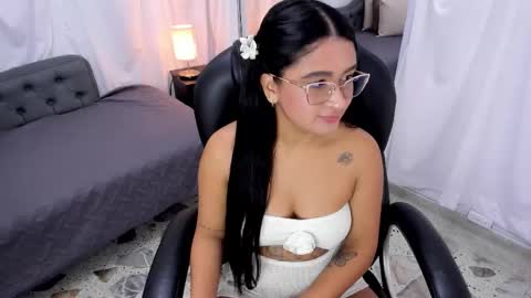 emma_morrison online show from October 2025 01:37:01 AM