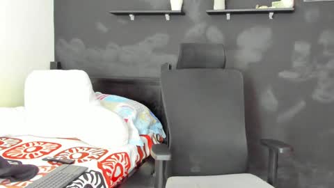 Snapshot of emma_muscle_ chatting on January 2025 05:47:02 PM emma online show from January 2025 05:47:02 PM