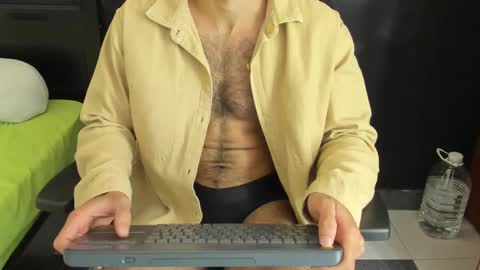 Snapshot of emma_muscle_ chatting on March 2025 09:59:01 PM emma online show from March 2025 09:59:01 PM