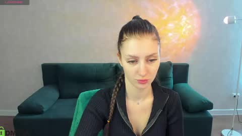 Emma Myer online show from April 2026 02:18:01 AM