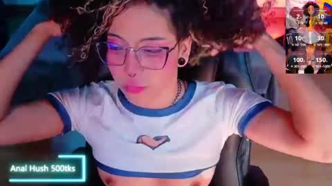 Snapshot of emma_nakamura chatting on July 2026 10:10:02 AM online show from July 2026 10:10:02 AM