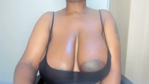 emma_remi online show from October 2025 01:07:02 PM