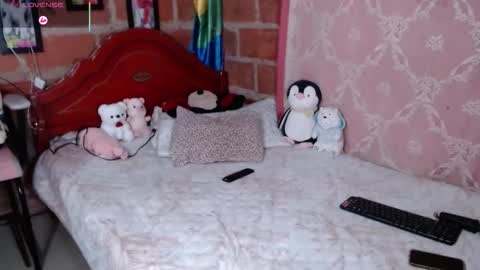 Snapshot of emma_ruiiz_ chatting on November 2025 02:47:02 AM emma online show from November 2025 02:47:02 AM